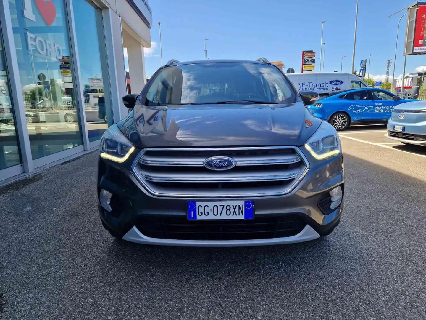 Ford Kuga 2.0 TDCI 120 CV S&S 2WD Powershift Business Grigio - 2