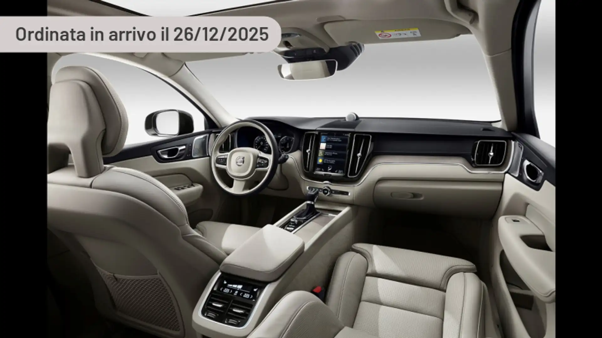 Volvo XC60 B5 AWD automatico Plus Dark N1 srebrna - 1