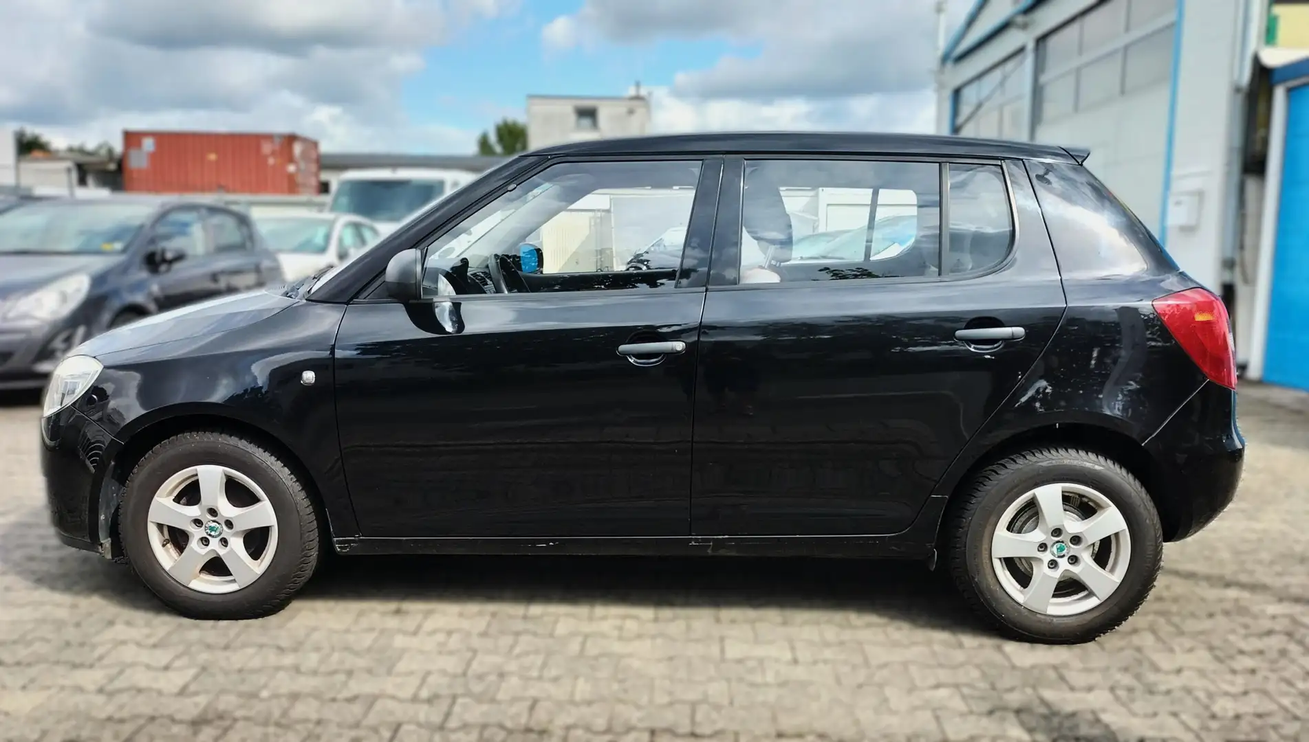 Skoda Fabia (NEU TÜV) TOP ANGEBOT/Allwetterreifen/ City Car Negro - 2