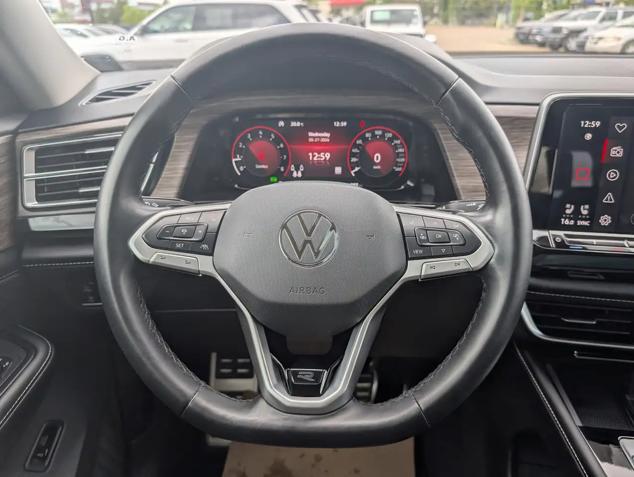 Volkswagen Atlas снимка Volkswagen Atlas