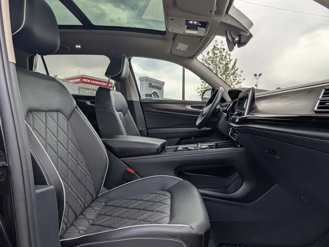 Volkswagen Atlas снимка Volkswagen Atlas