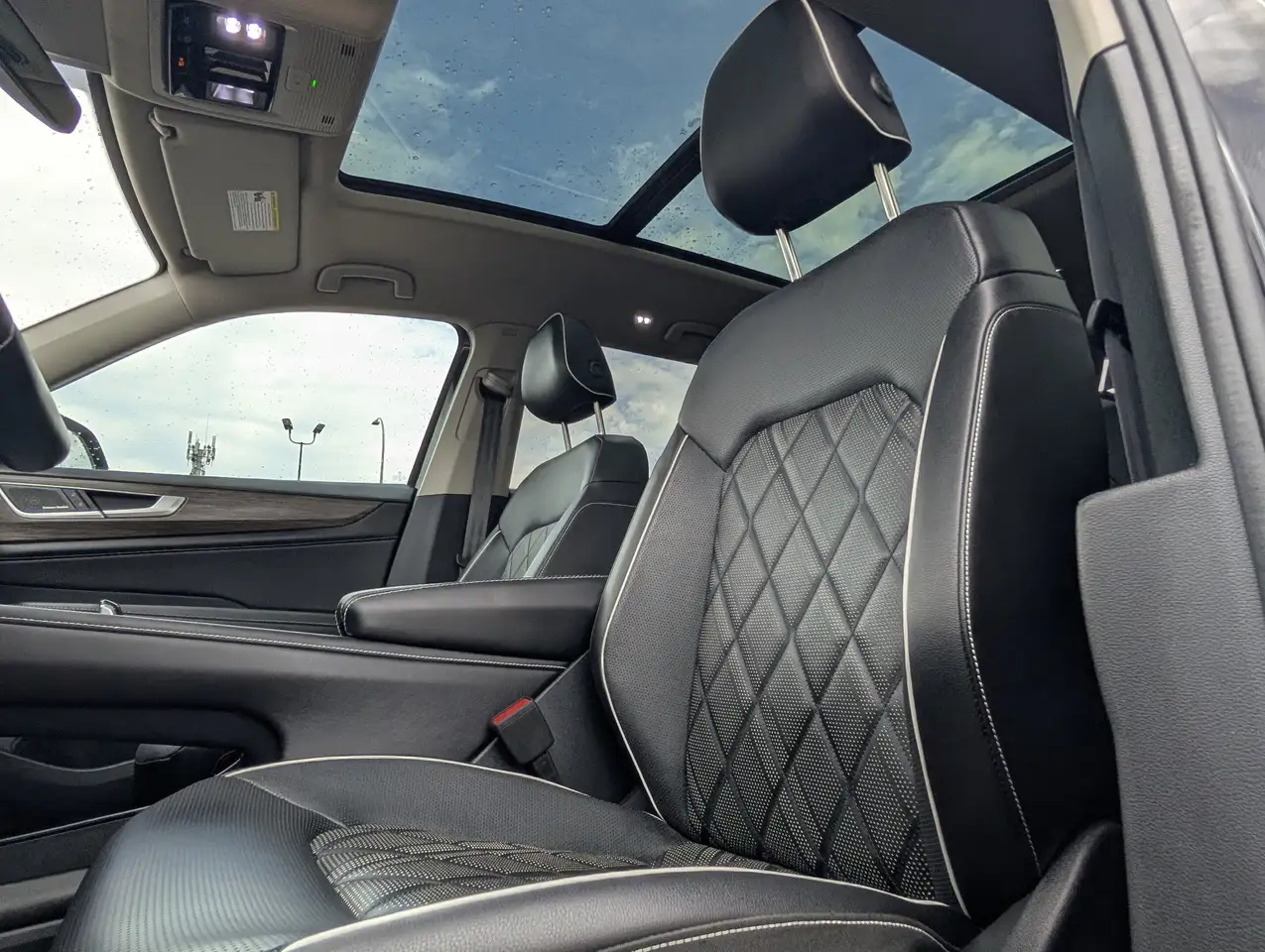 Volkswagen Atlas снимка Volkswagen Atlas