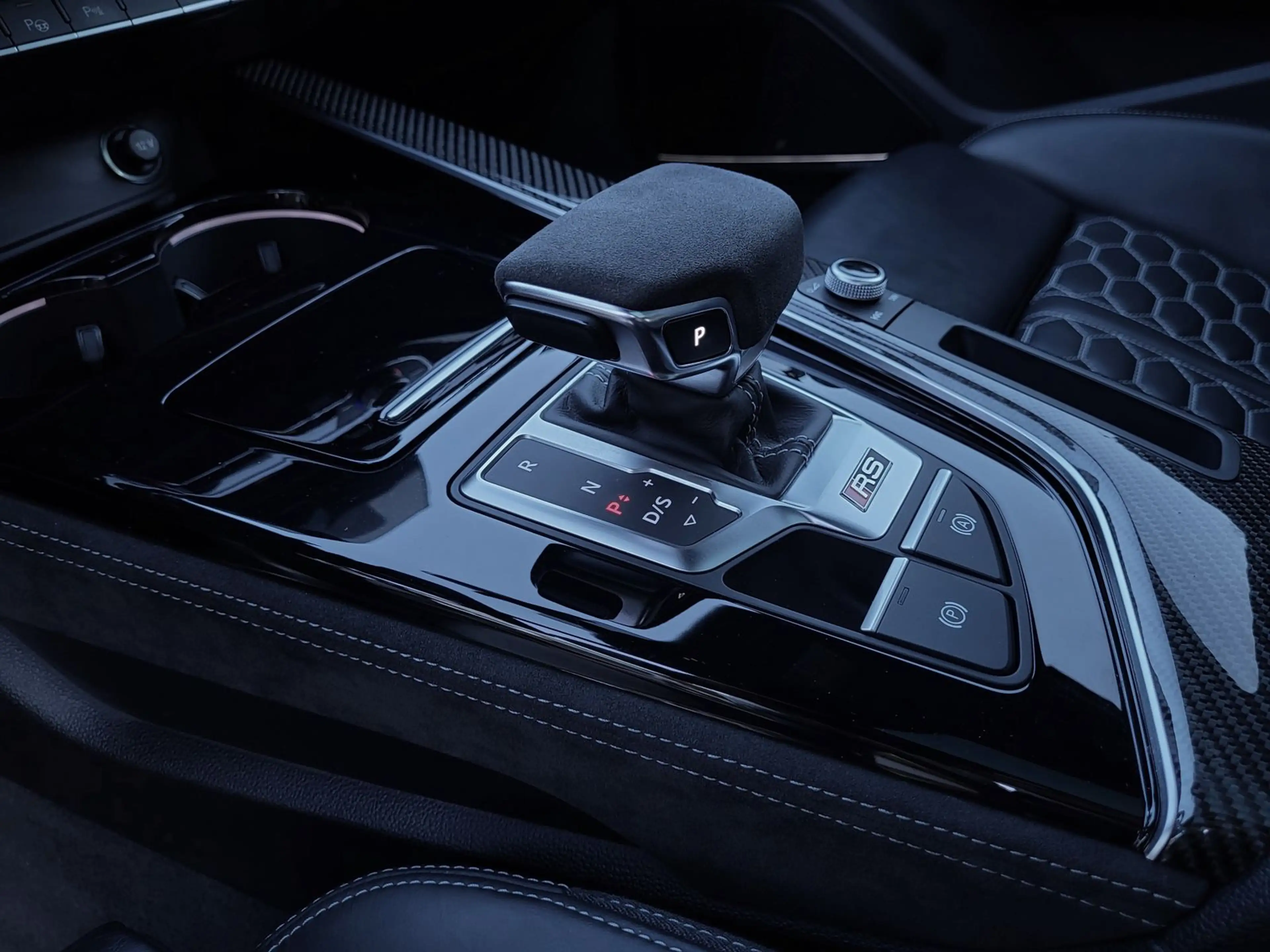 Audi RS4 Avant 2.9 TFSI qu. KERAMIK|CARBON|PANO|360° — photo 13