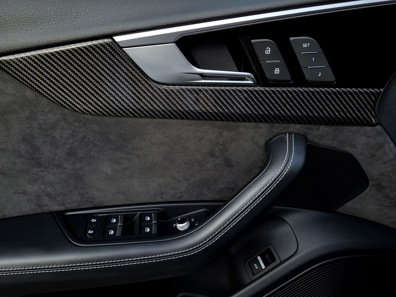 Audi RS4 Avant 2.9 TFSI qu. KERAMIK|CARBON|PANO|360° — photo 11