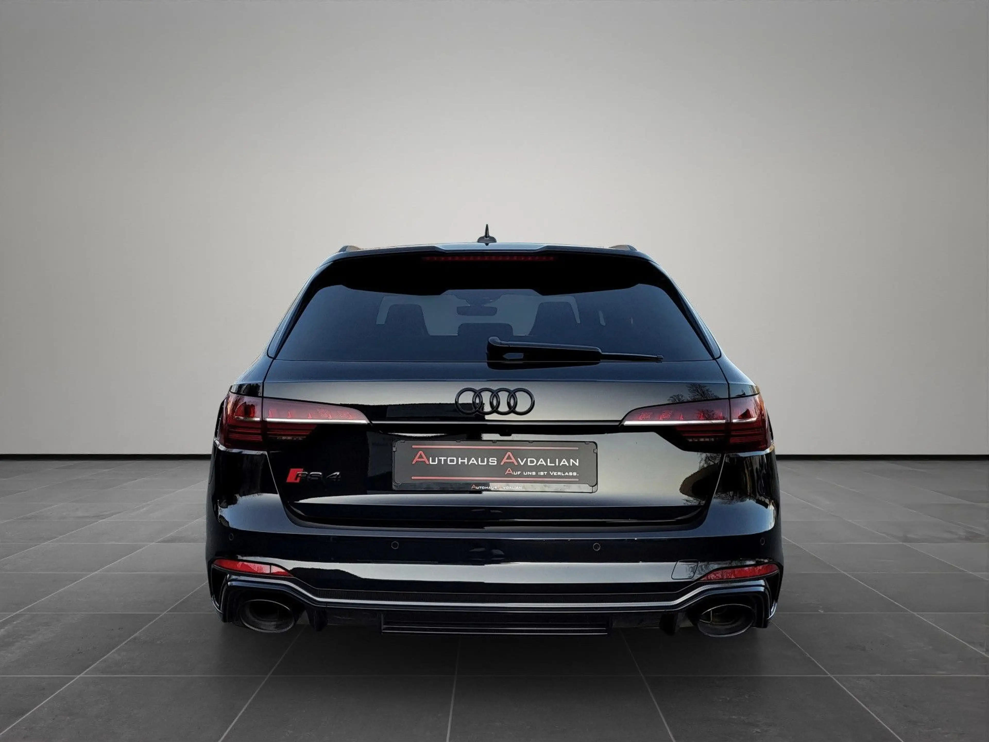 Audi RS4 Avant 2.9 TFSI qu. KERAMIK|CARBON|PANO|360° — photo 4