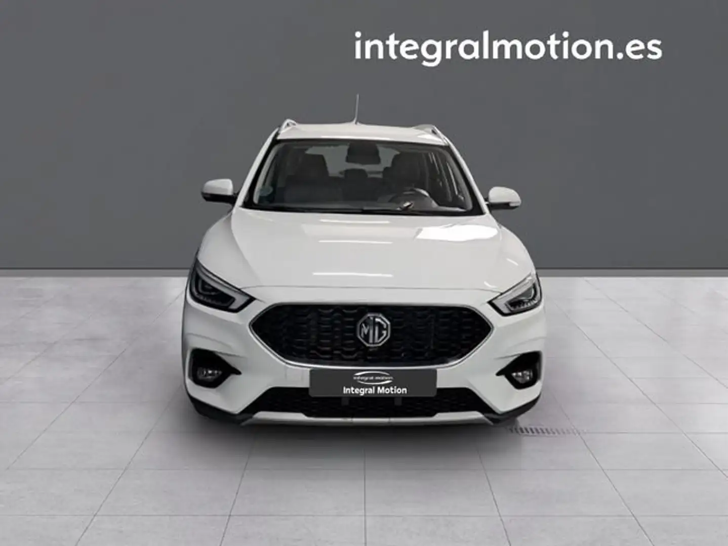 MG ZS 1.5 Luxury Blanco - 2