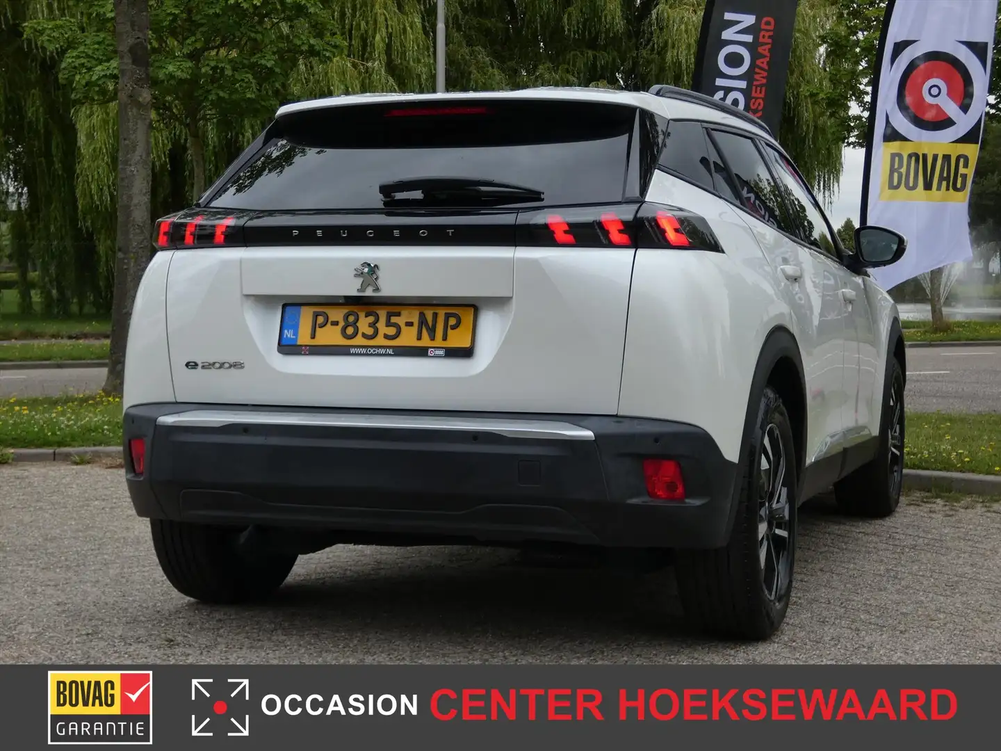 Peugeot e-2008 EV 50kWh 136pk Allure | Carplay | Camera | Full LE Blanc - 2