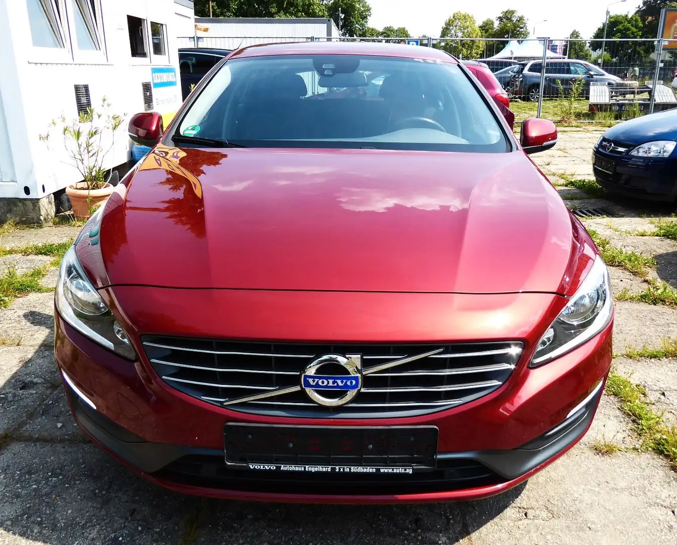 Volvo V60 Kombi Kinetic Alu,Klimaaut.,PDC,Eu5 Rouge - 2