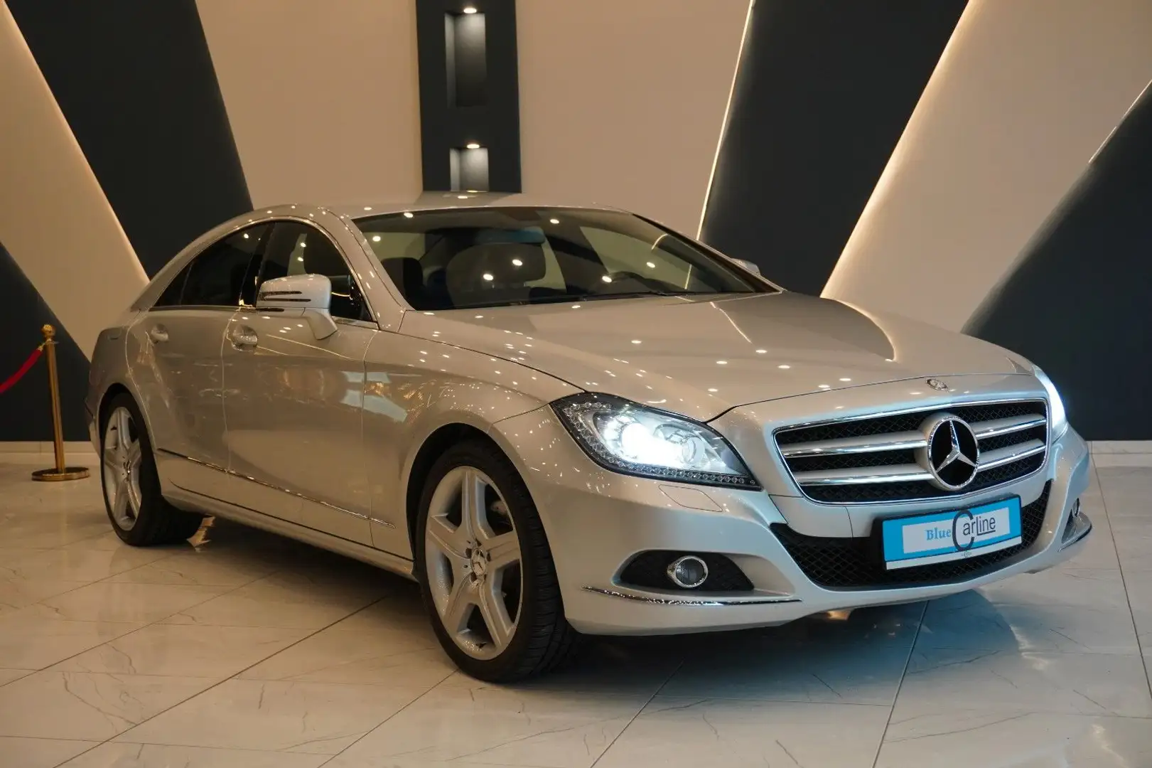 Mercedes-Benz CLS 350 350 CDI BE 4Matic*Navi*Bi-Xenon*265PS*Scheckheft Silber - 2