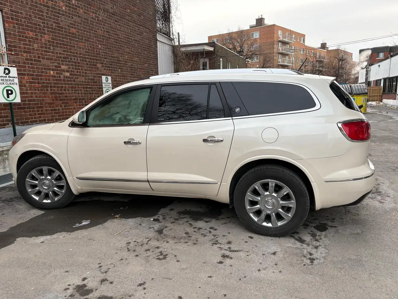 Buick Enclave снимка Buick Enclave