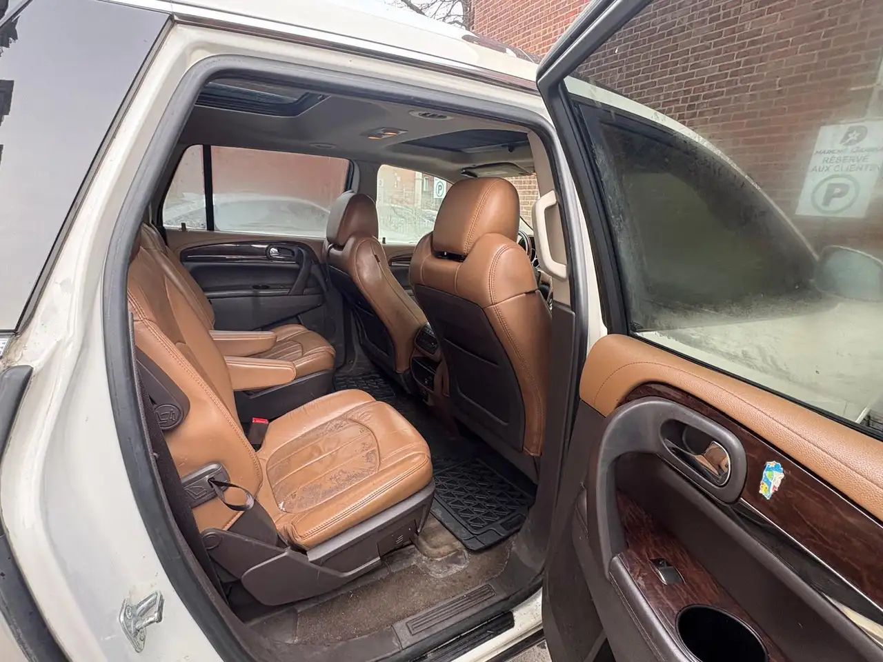 Buick Enclave снимка Buick Enclave