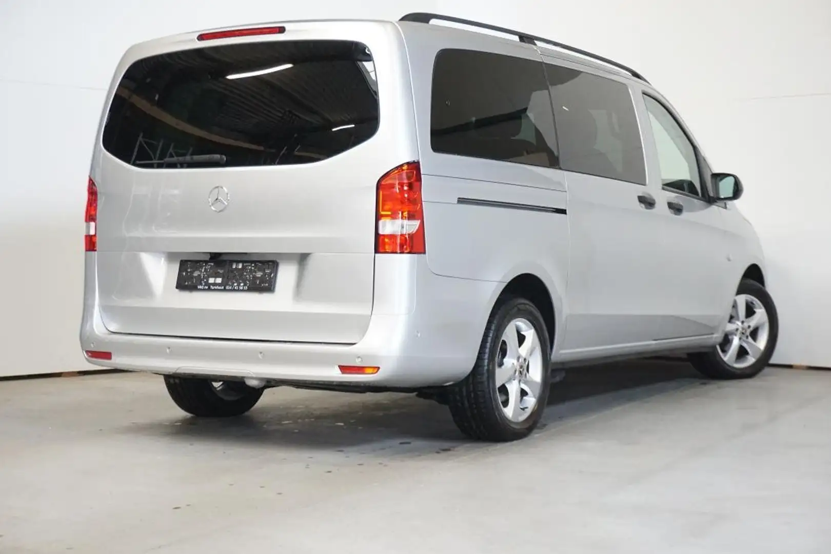 Mercedes-Benz Vito Tourer Argent - 2