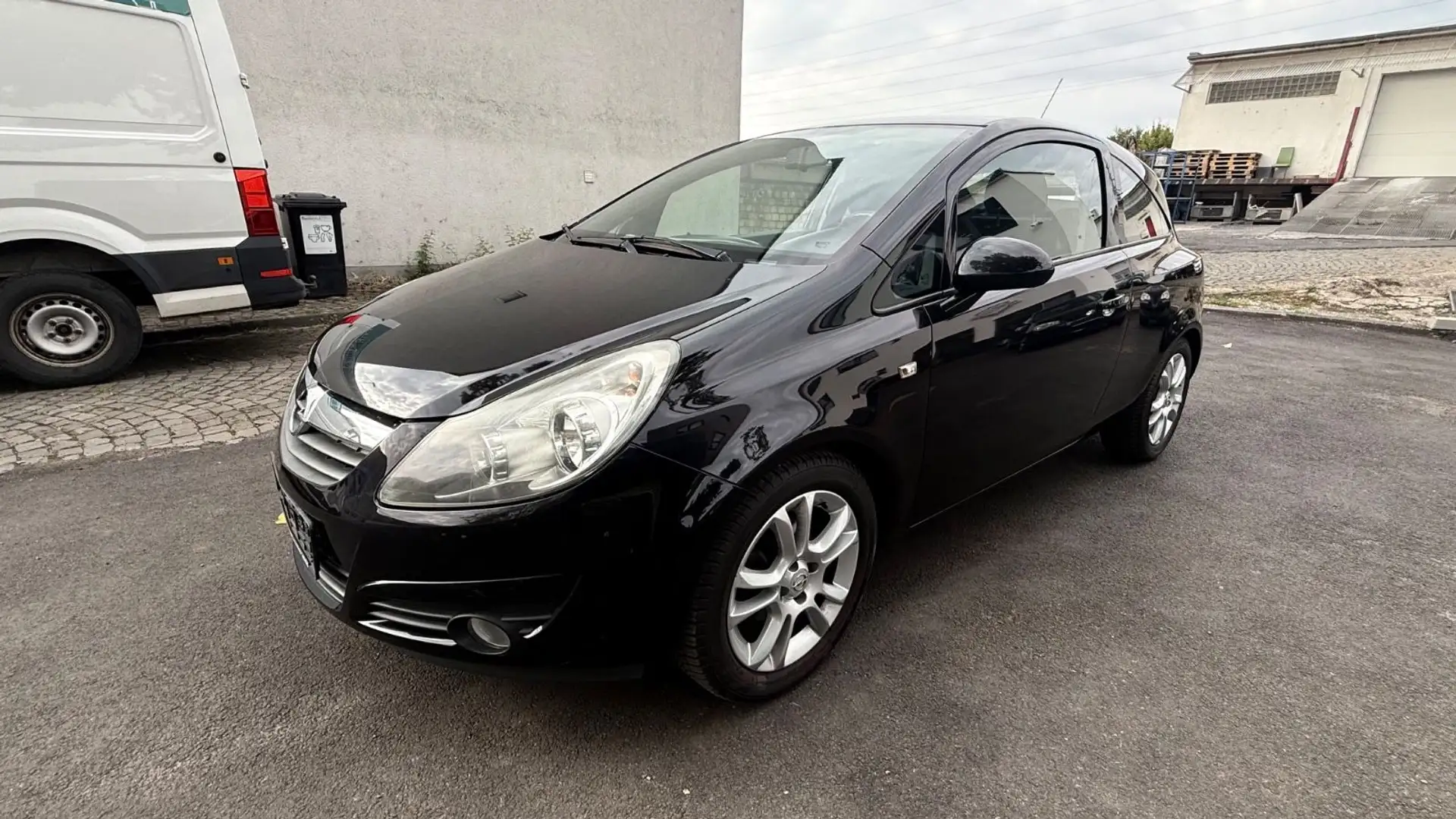 Opel Corsa D Sport Schwarz - 2