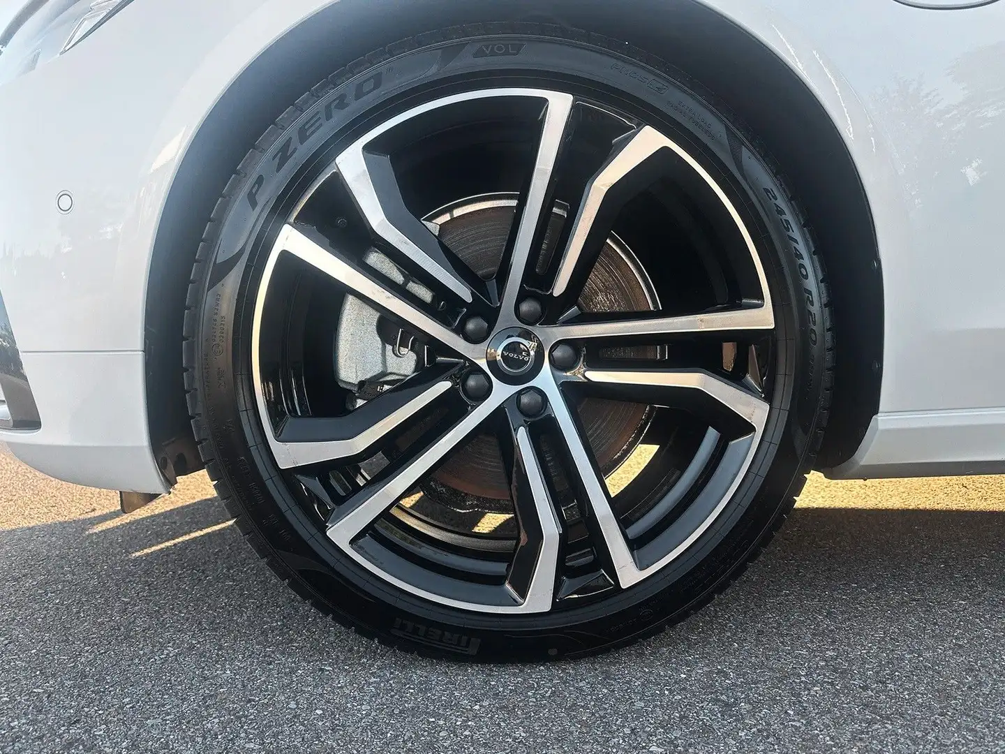 Volvo S90 T8 AWD Recharge Ultimate Dark ACC BLIS Белый - 2