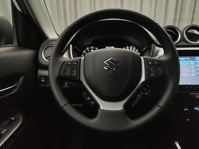Suzuki Vitara view 11