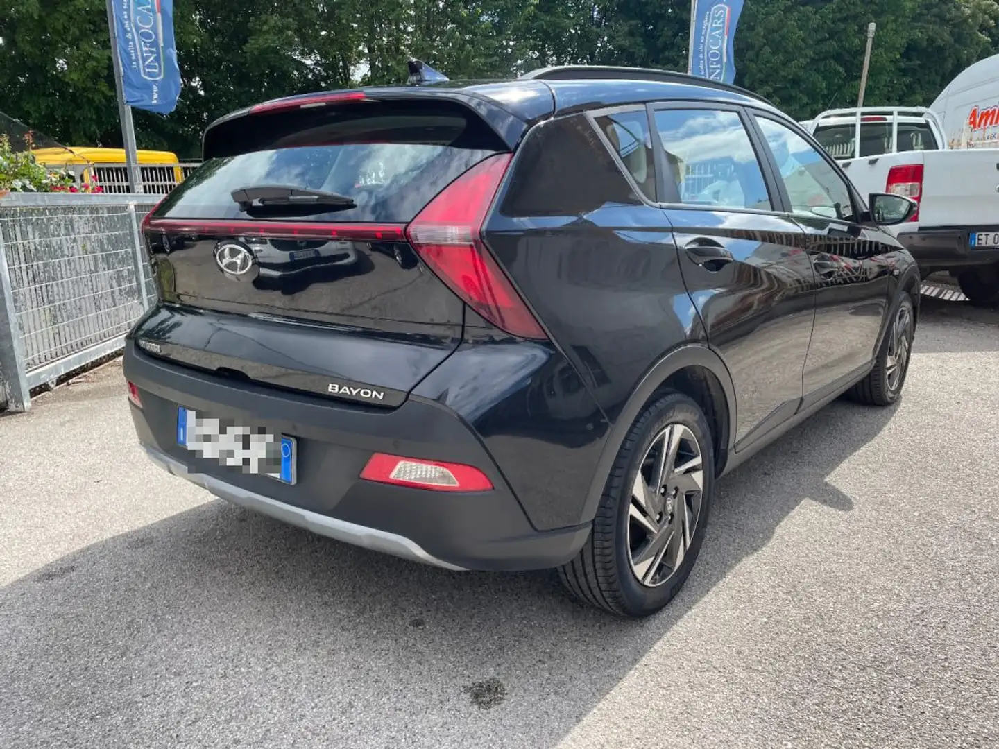 Hyundai BAYON 1.0 T-GDI Mild-Hybrid 48V iMT XLine PROMO Fekete - 2