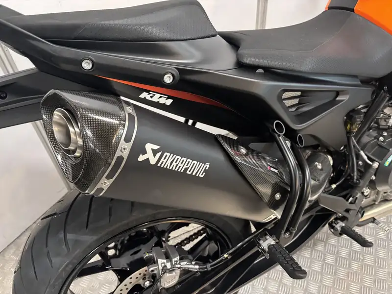 KTM 790 Duke - foto 5