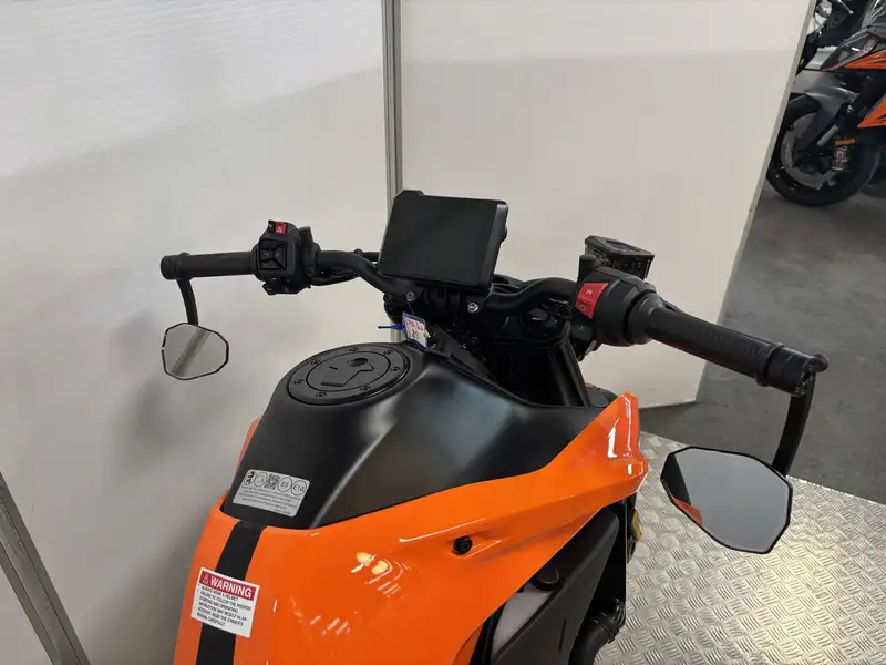 KTM 790 Duke - foto 4