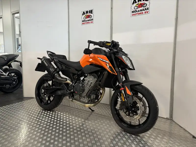 KTM 790 Duke - foto 2