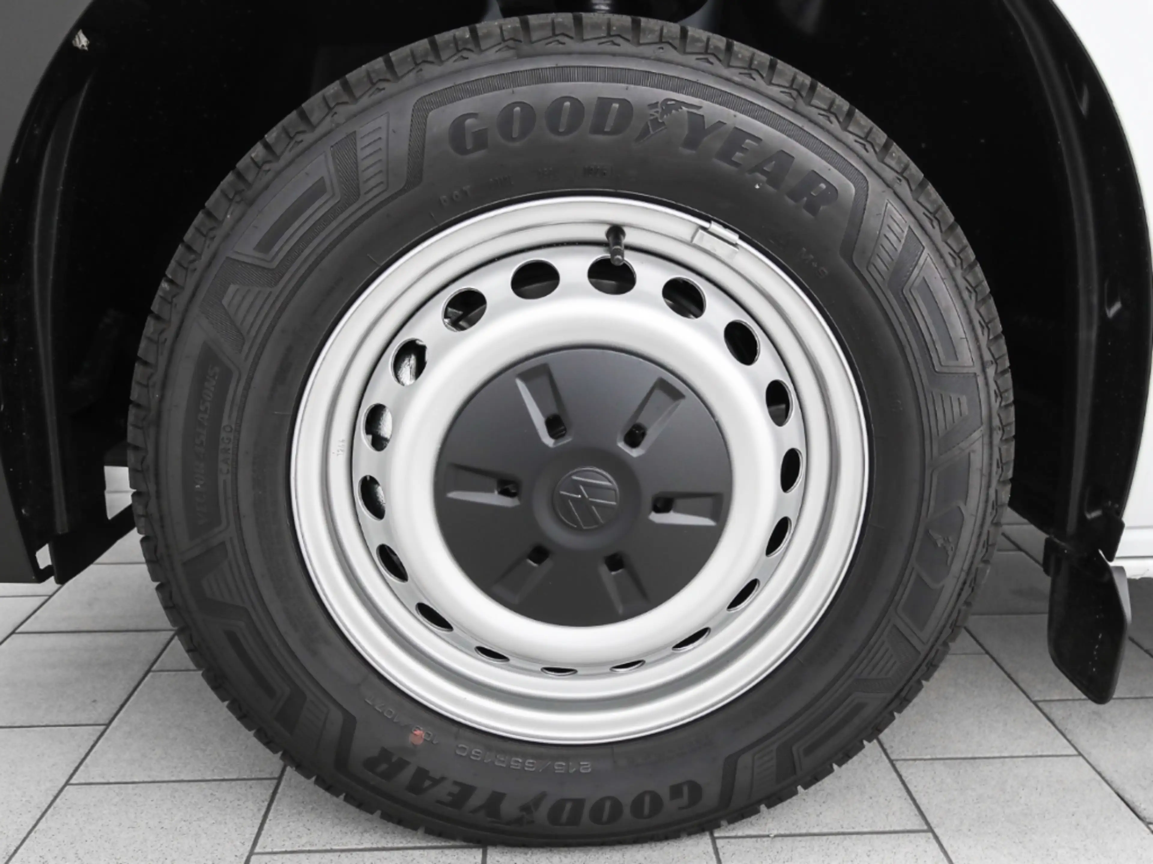 Volkswagen Transporter Kasten 2.0 TDI KR Kamera — photo 3
