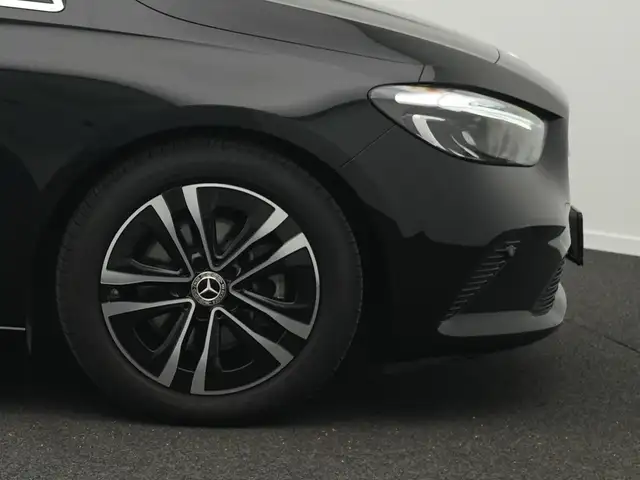 Mercedes-Benz B-Class view 8