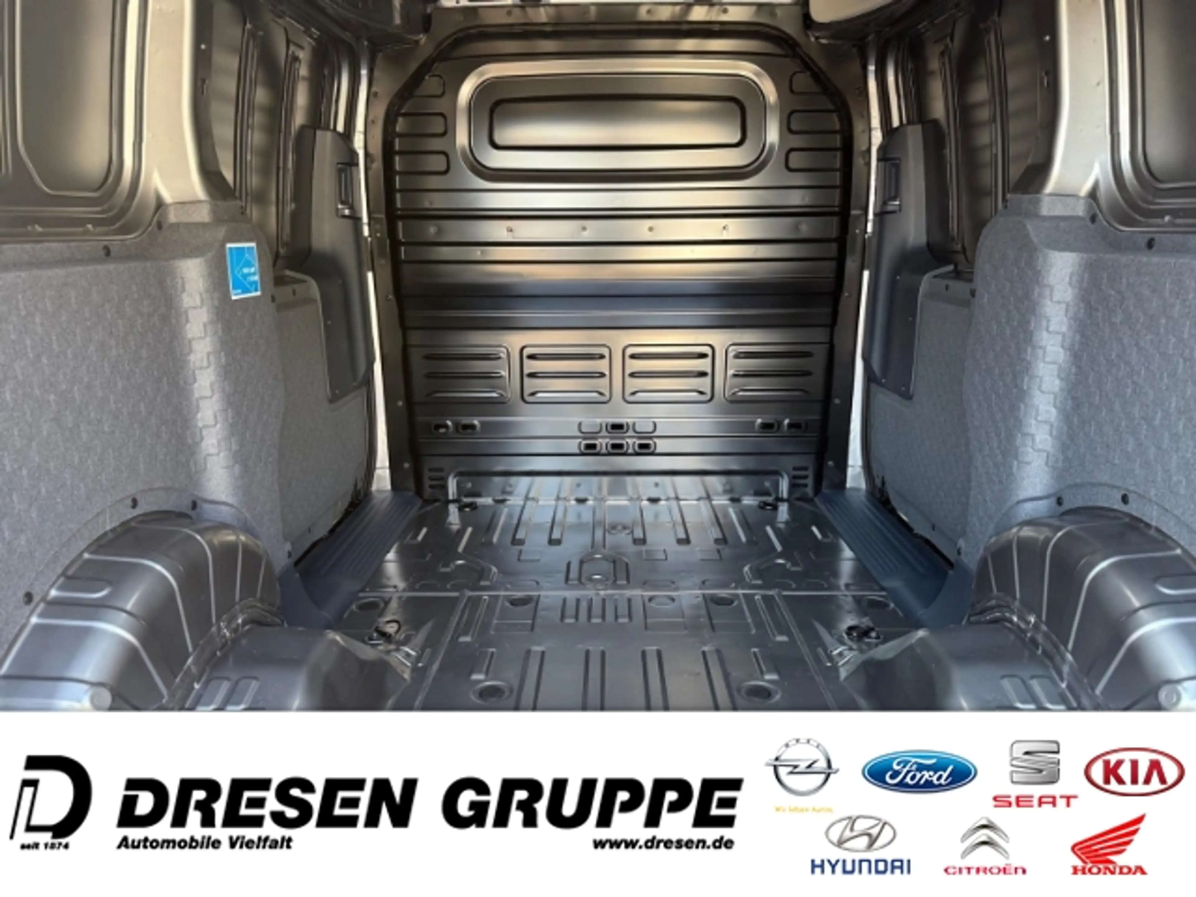 Kia PV5 Cargo Elite 71 kWh Navi,Sitzheizung,Wärmepumpe,Allwetter — photo 12
