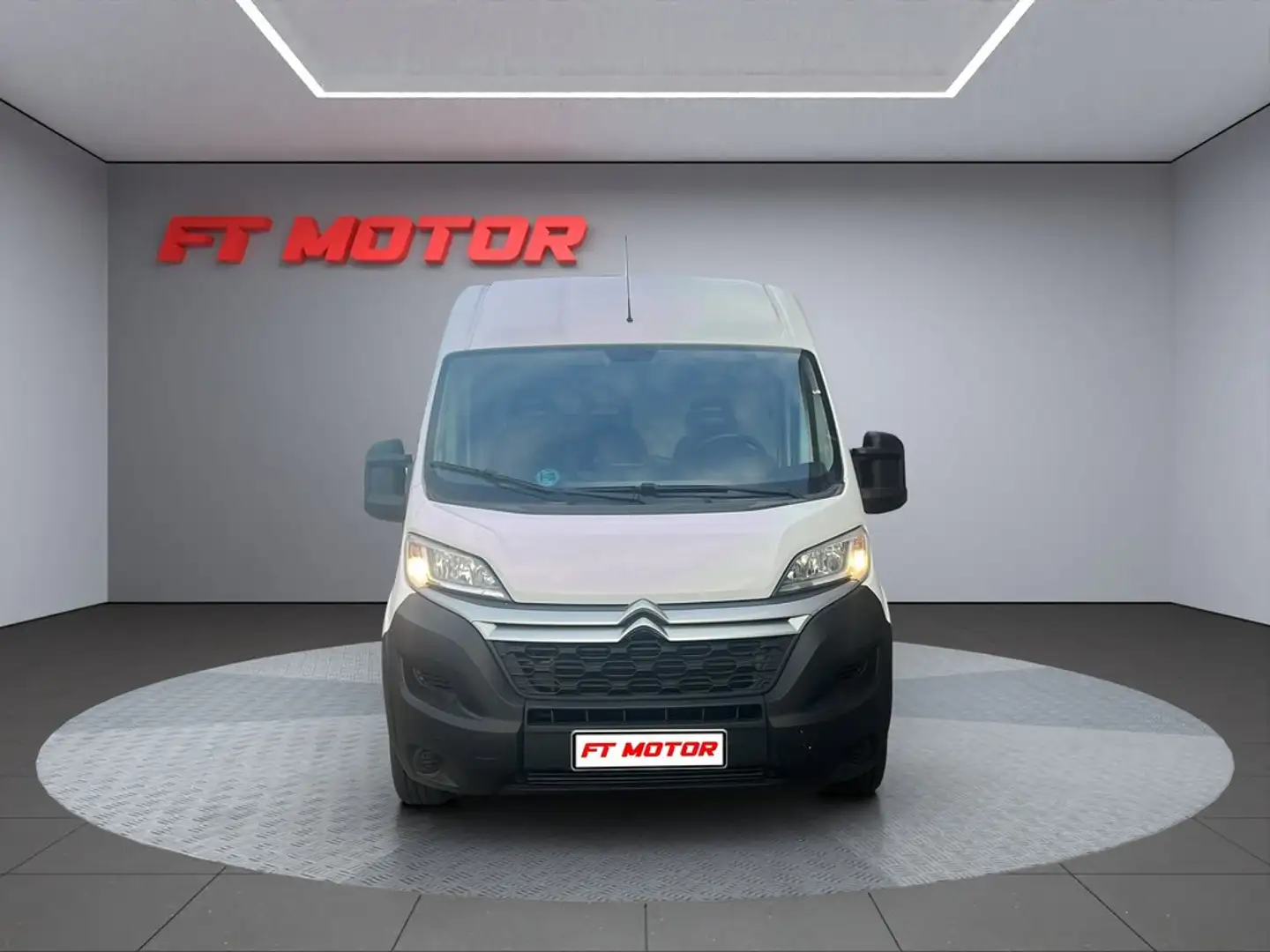 Citroen Jumper BlueHDi 88KW (120CV) Furgón 33L2H2 Blanc - 2