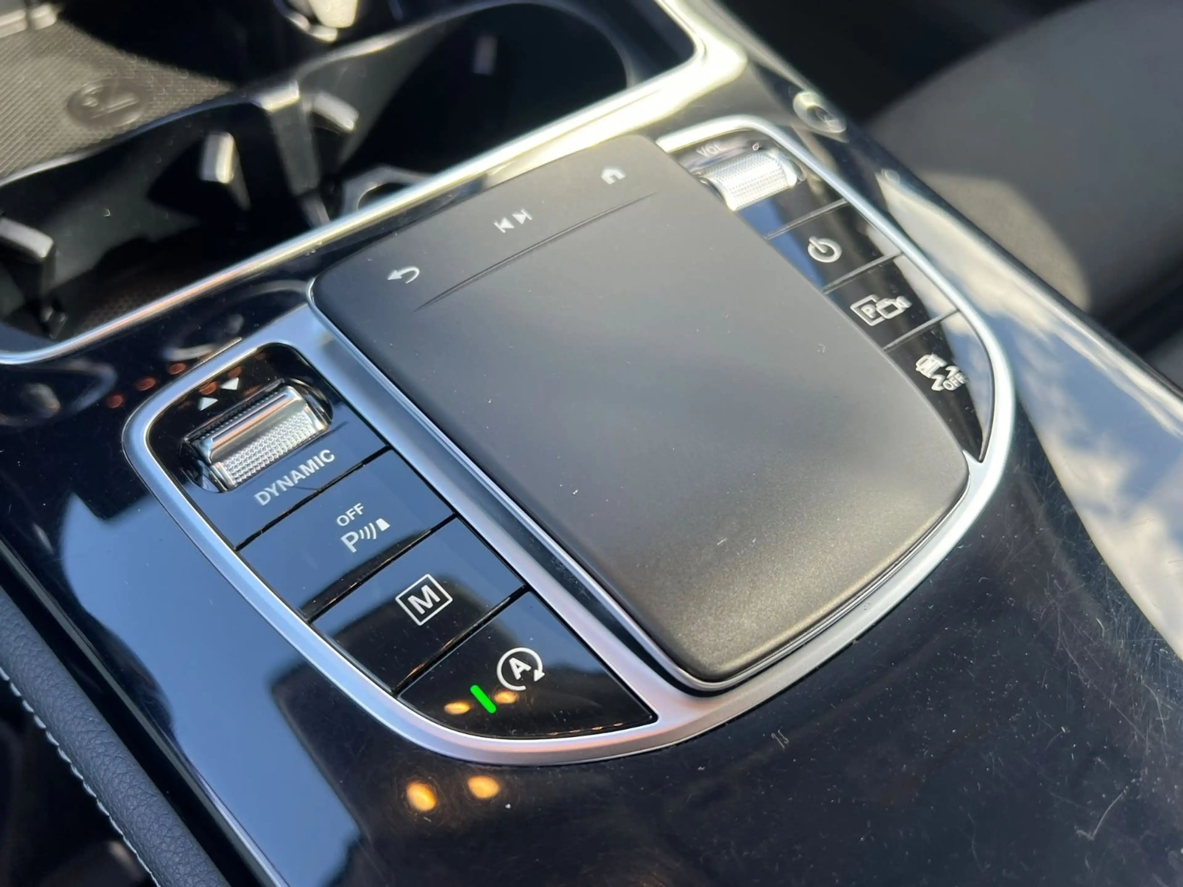 Mercedes-Benz GLC 200 4Matic Facelift Navi LED AHK 360* — photo 13