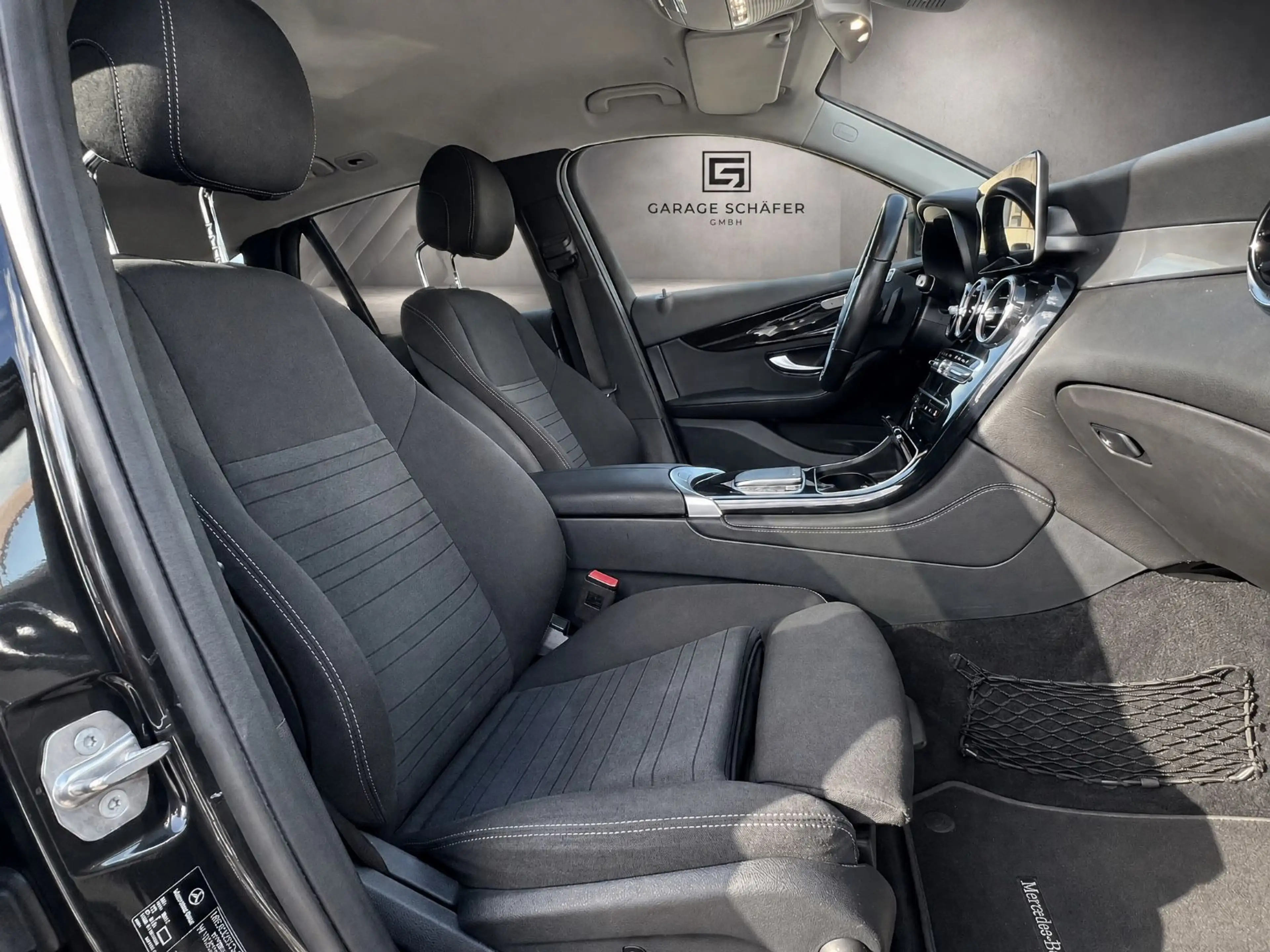 Mercedes-Benz GLC 200 4Matic Facelift Navi LED AHK 360* — photo 11