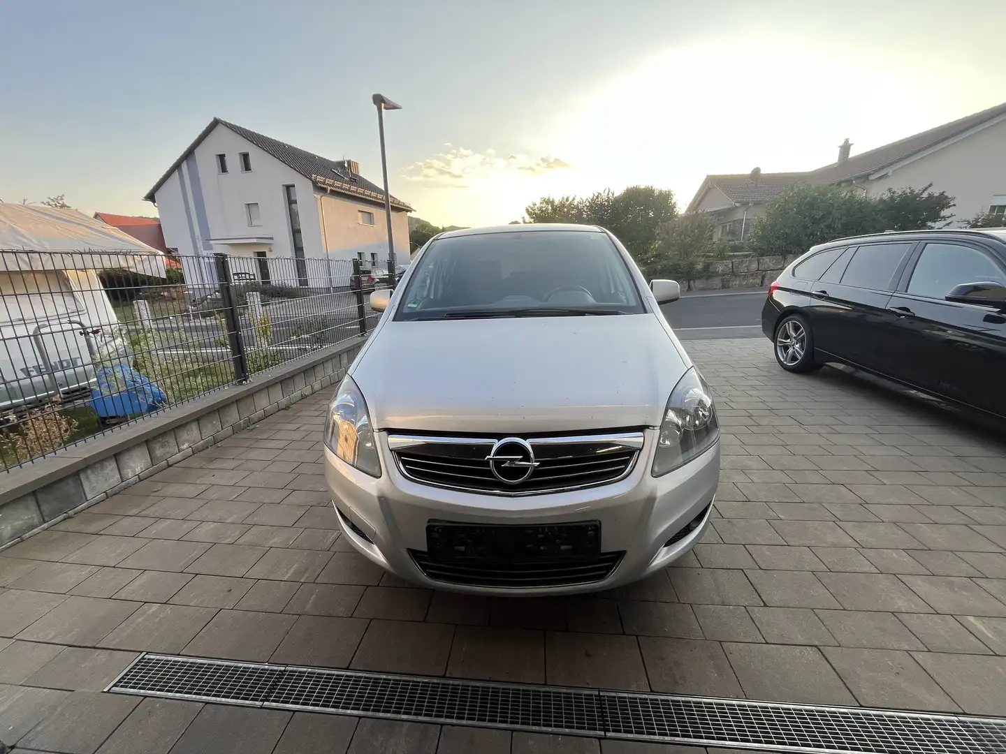 Opel Zafira 1.7 CDTI 7 sitzer Silver - 2