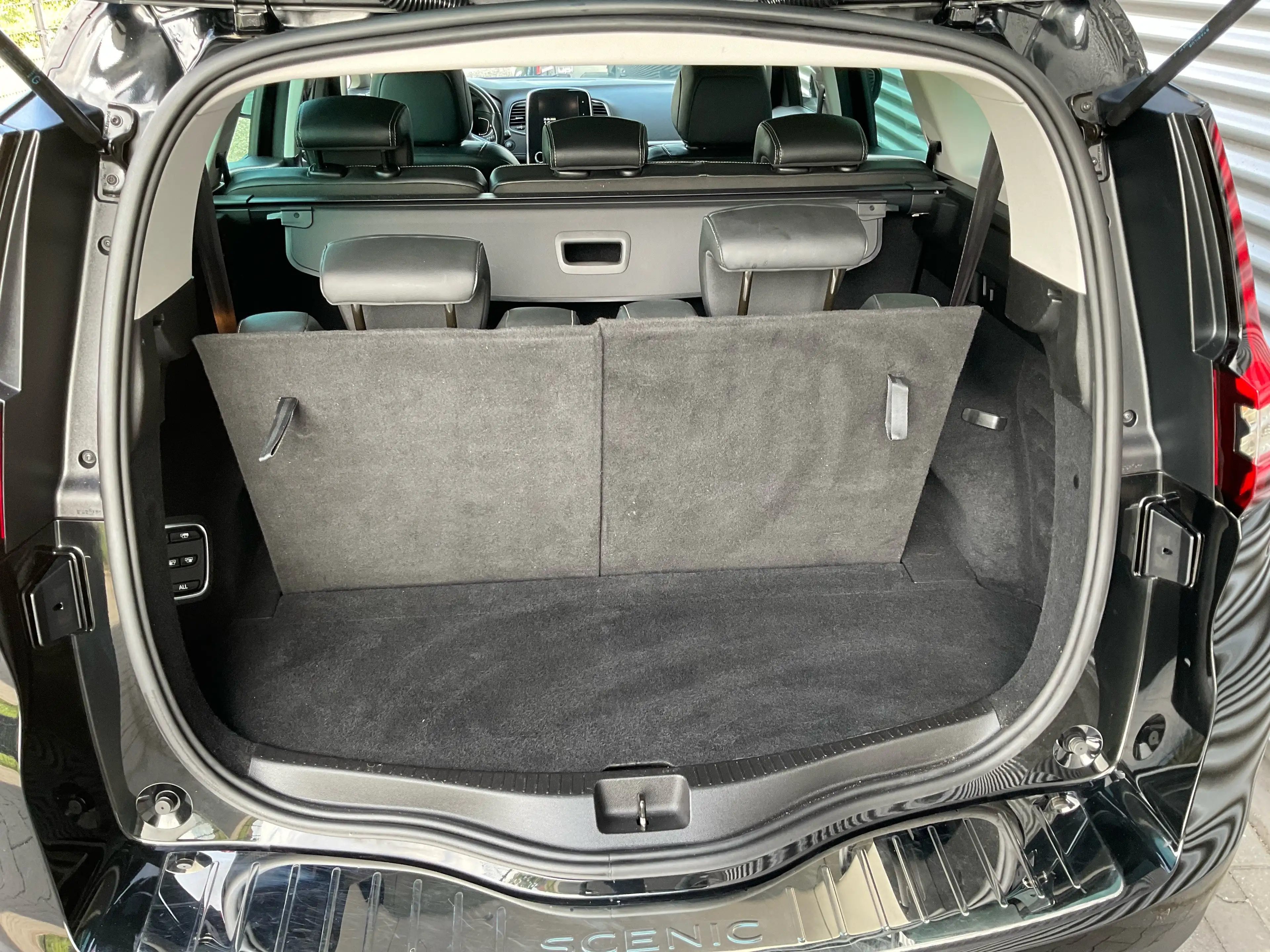 Renault Grand Scenic TCe 140 Bose 7P Automaat 12 maanden garantie — photo 10