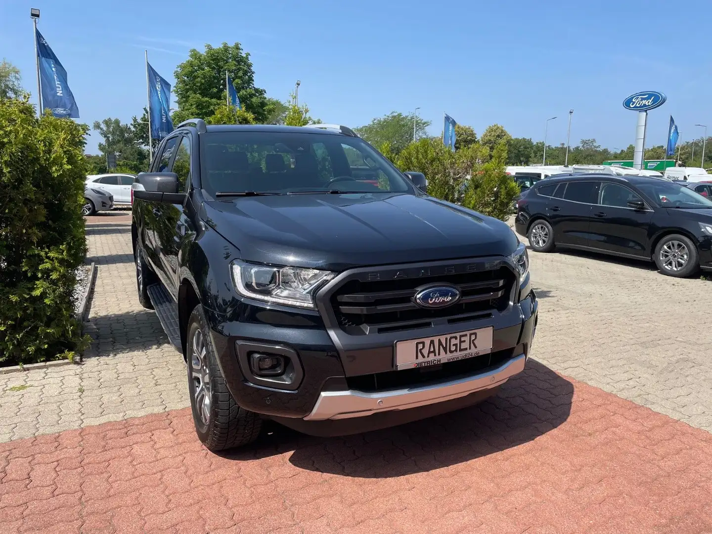 Ford Ranger Wildtrak 213PS Auto 4x4 *AHK|PDC|RFK* Schwarz - 1