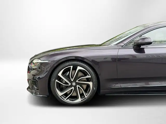 Bentley Continental GT view 9