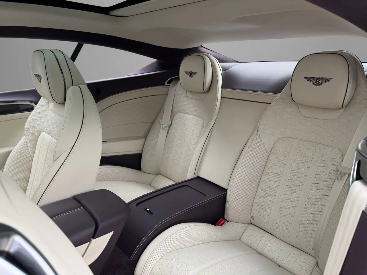 Bentley Continental GT 2026 — фото 14