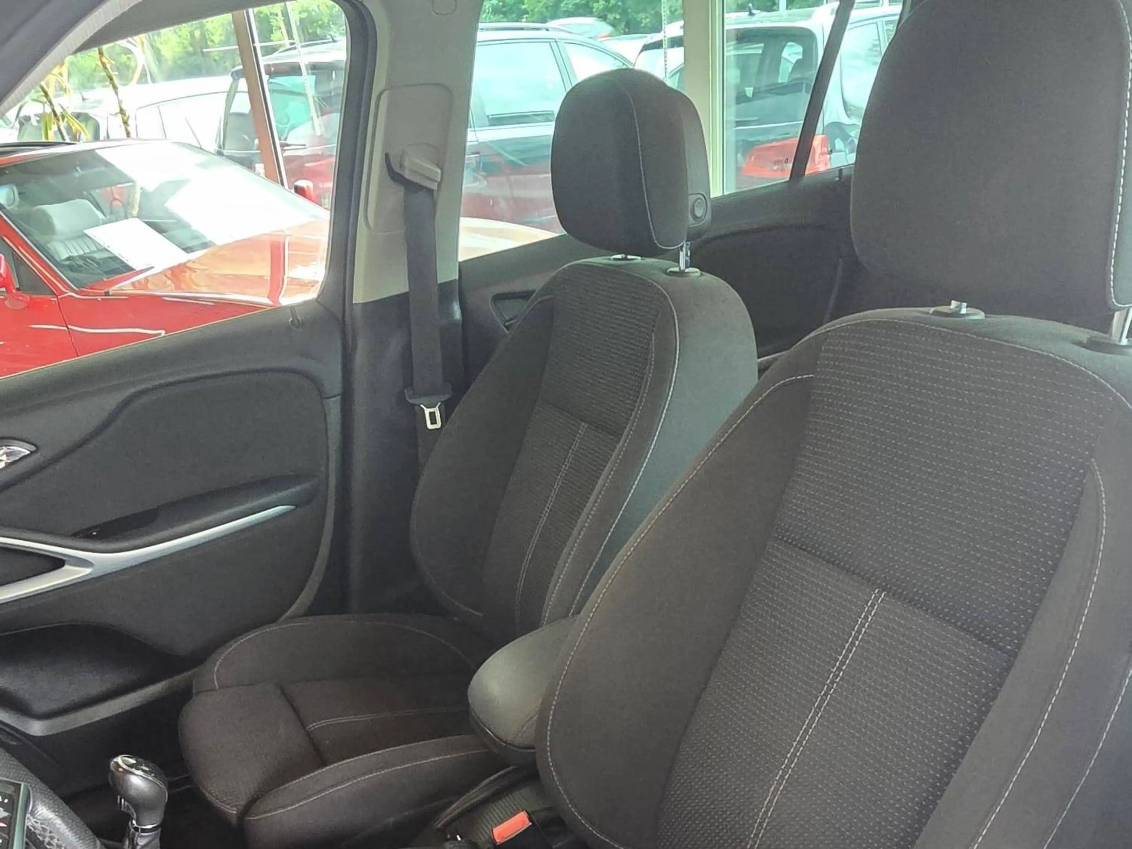 Opel Zafira Tourer Sport — photo 9