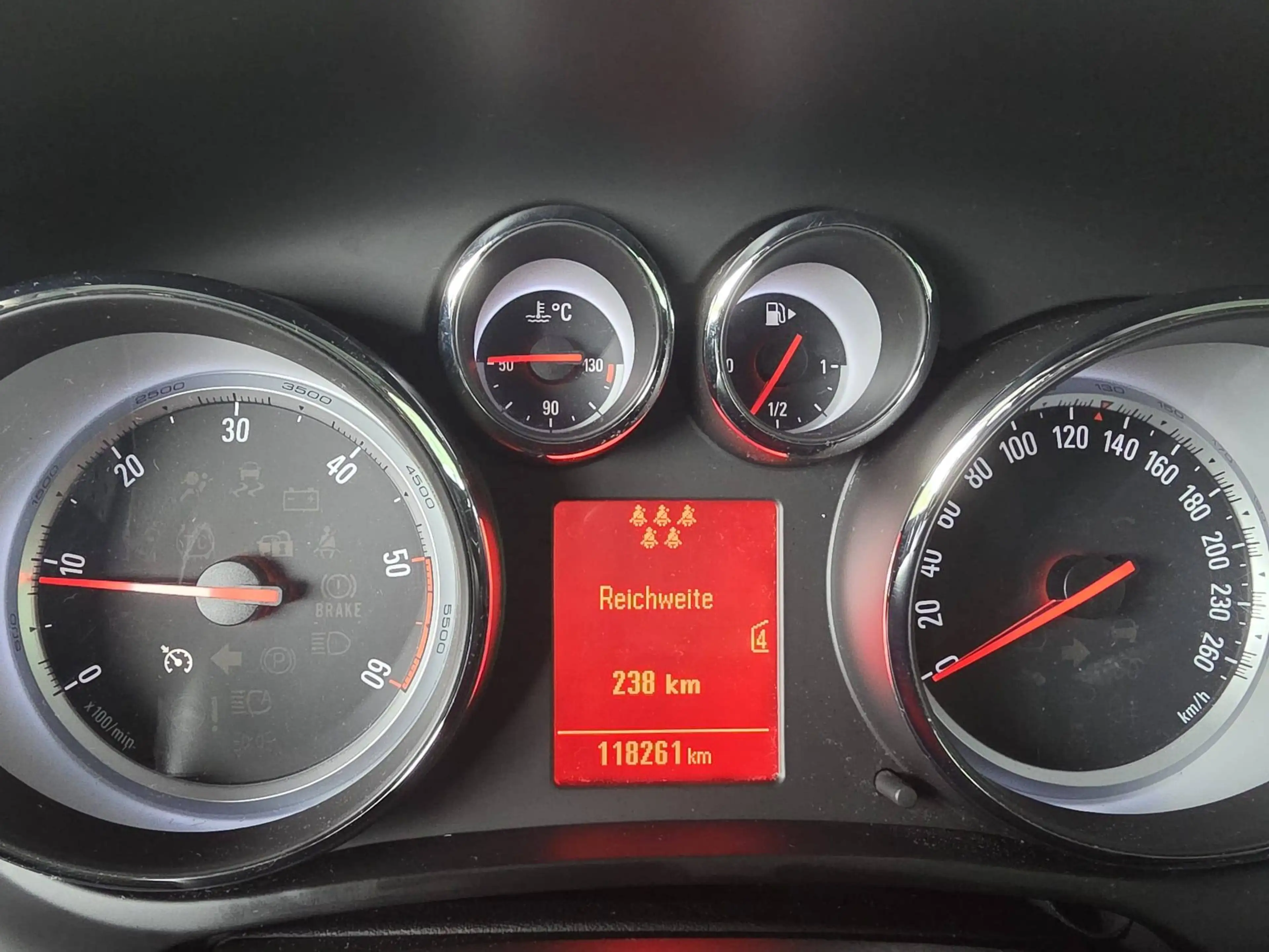 Opel Zafira Tourer Sport — photo 11
