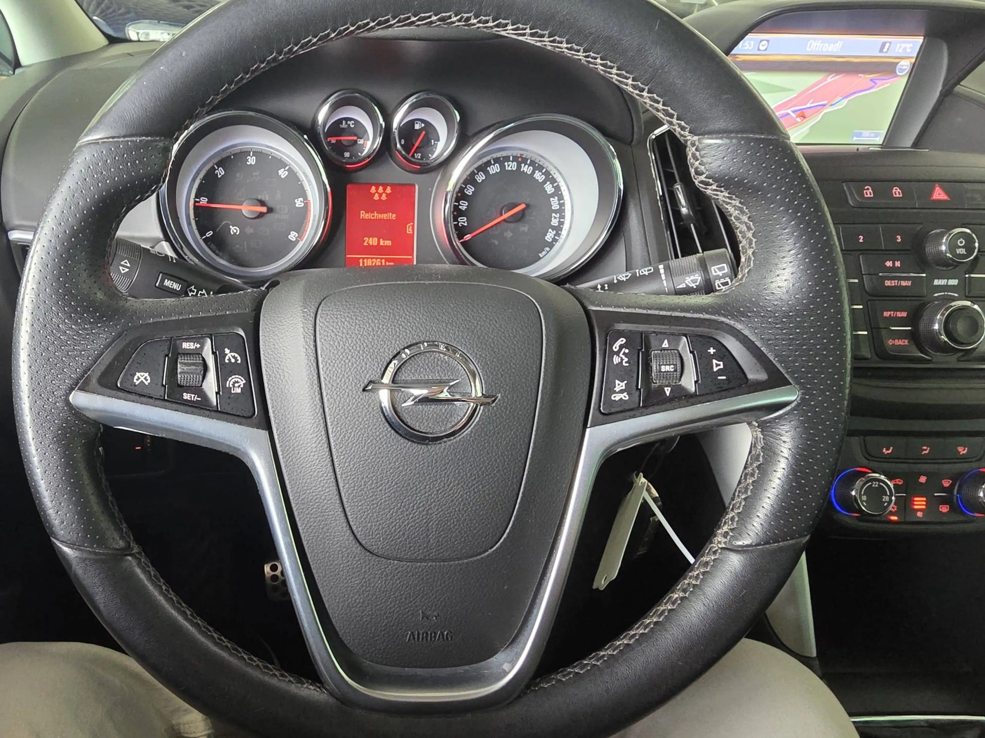 Opel Zafira Tourer Sport — photo 10