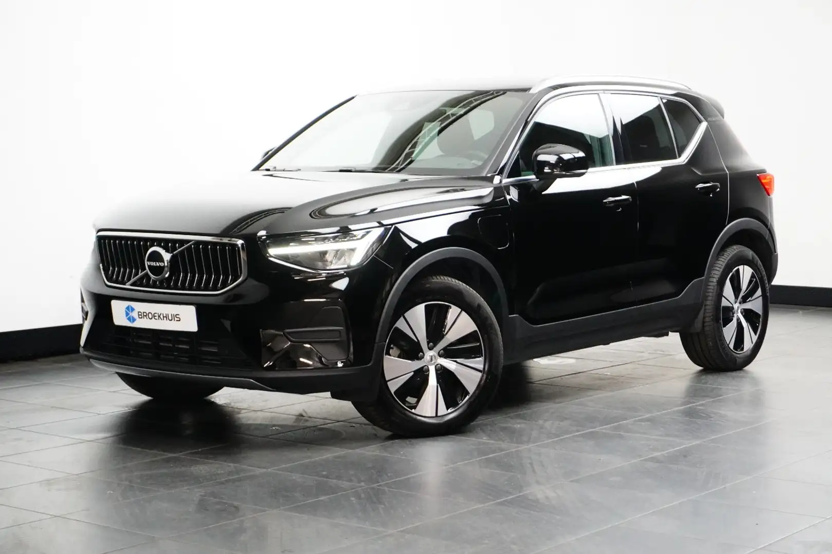 Volvo XC40 Recharge T4 Core Bright | Cruise Control | Keyless Zwart - 1
