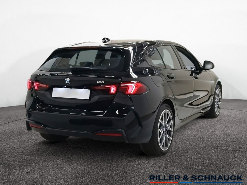 BMW 120 i 18 ZOLL+HUD+AKTIVSITZE+360°KAM — photo 2