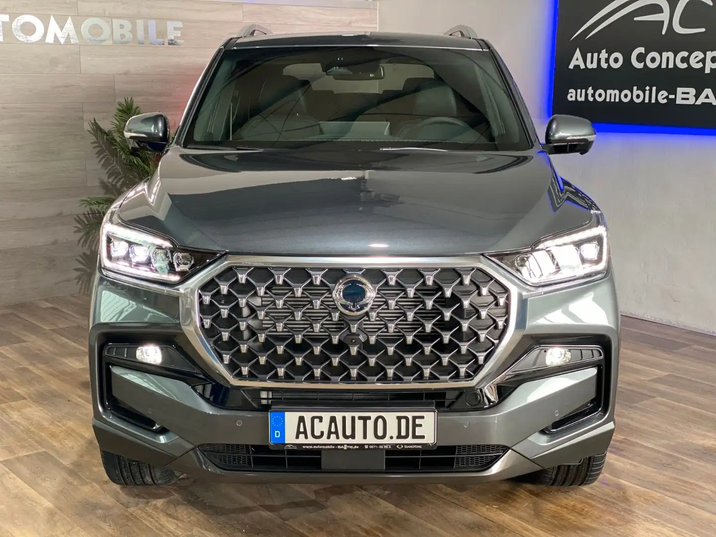 KGM Rexton Lux 2,2d 8AT 7Sitzer+4WD+360°+LED+ACC* Szürke - 2