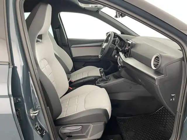 Seat Arona view 10