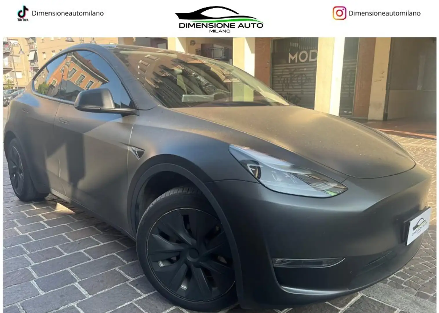 Tesla Model Y Model Y Long Range Dual Motor awd Zwart - 1