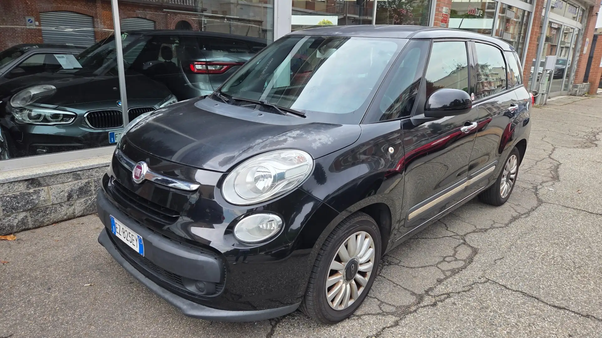 Fiat 500L Living 1.6 Multijet 105 CV Pop Star Nero - 1
