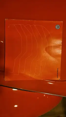 Volkswagen Beetle view 4
