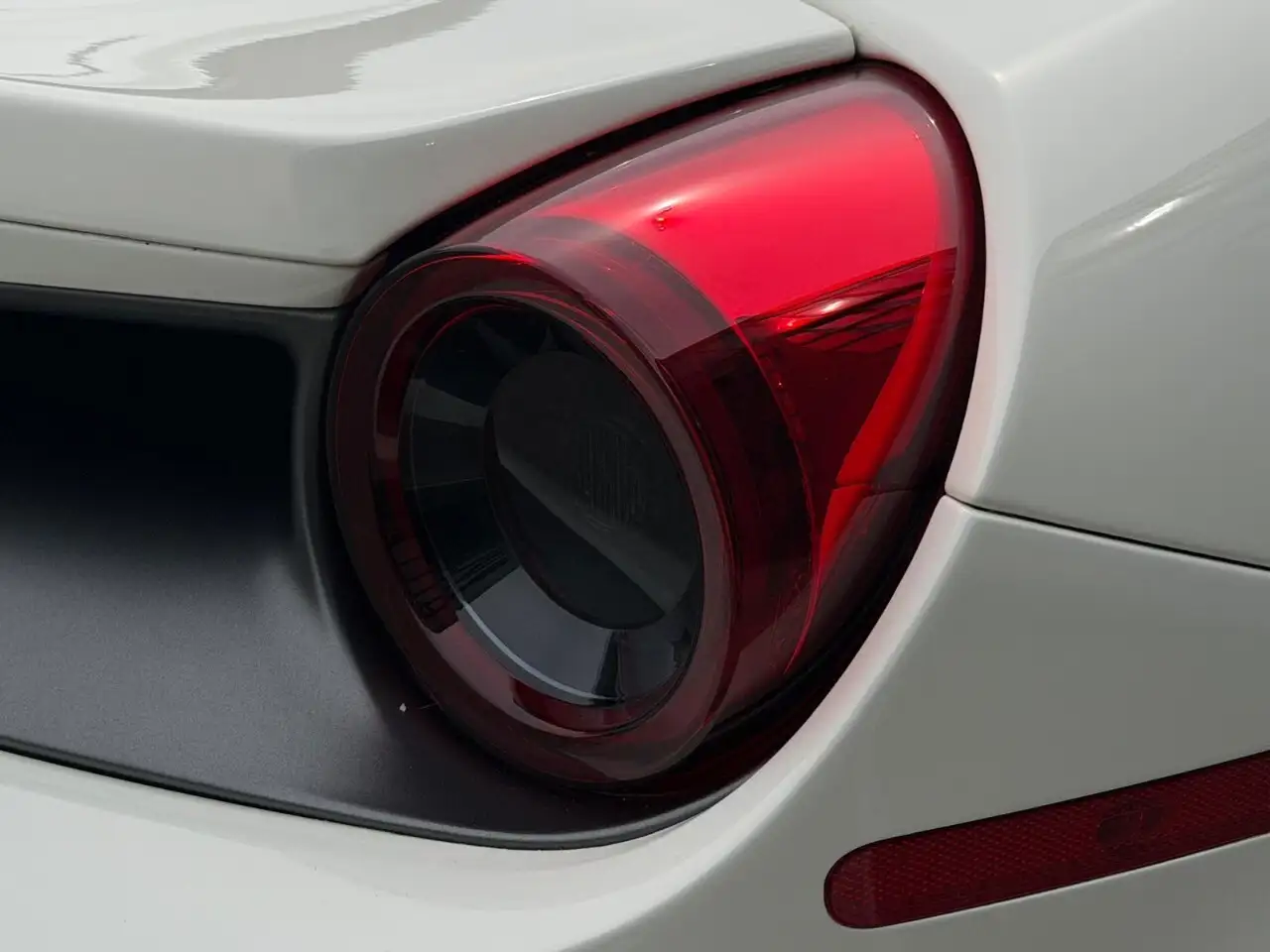 Ferrari 488 снимка Ferrari 488