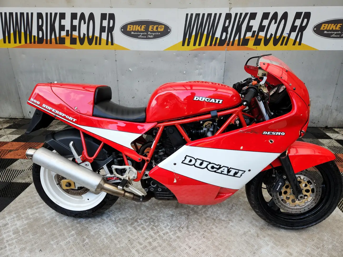 Ducati 900 SS Rouge - 1