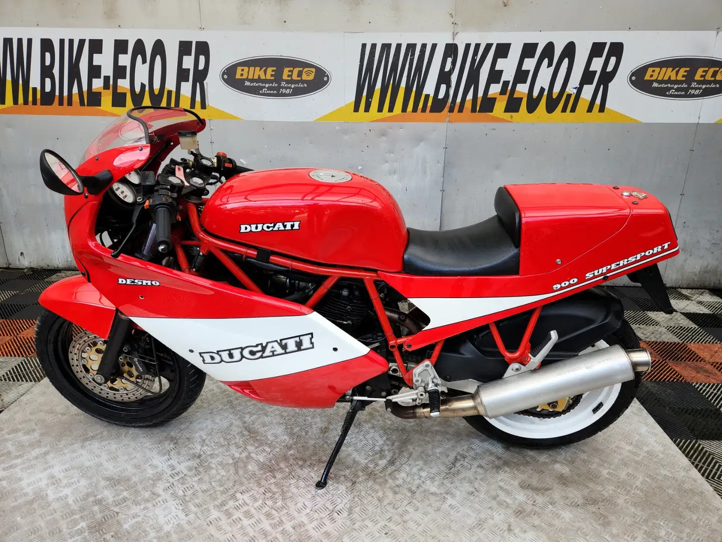 Ducati 900 SS Rouge - 2