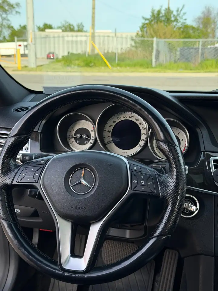 Mercedes-Benz E-Class fotografie Mercedes-Benz E-Class