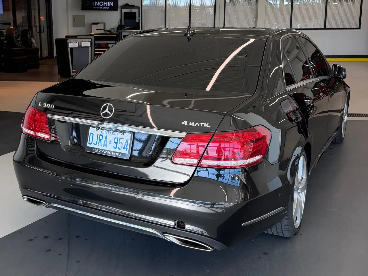 Mercedes-Benz E-Class fotografie Mercedes-Benz E-Class
