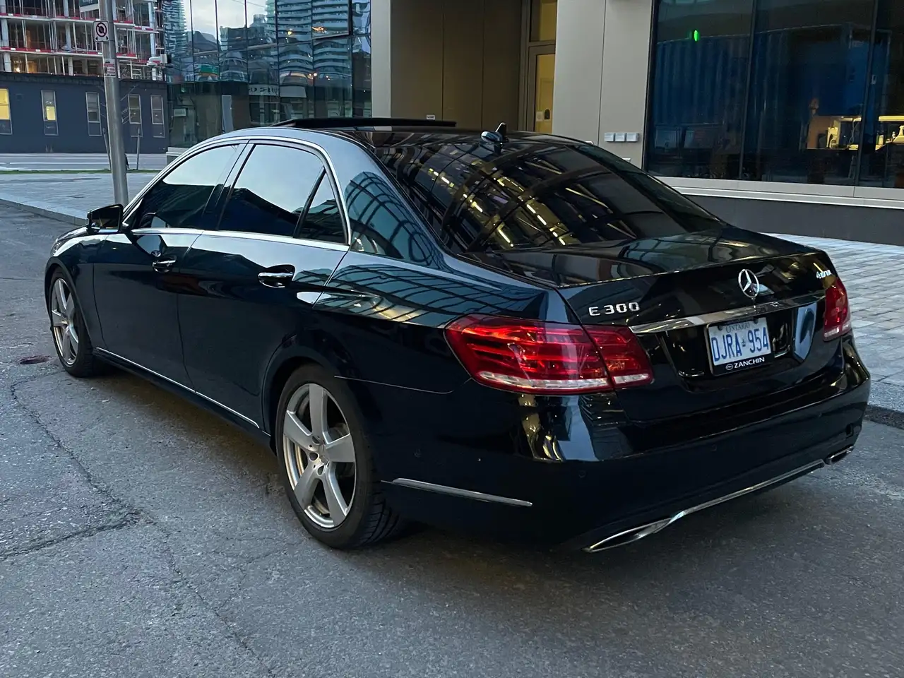Mercedes-Benz E-Class fotografie Mercedes-Benz E-Class